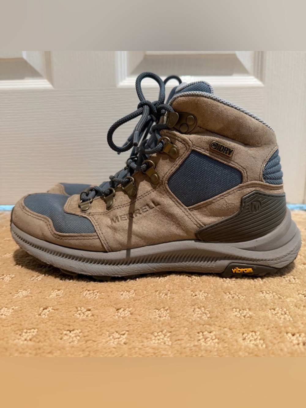Merrell Ontario 85 Mid Waterproof hiking boots in light blue/grey color way